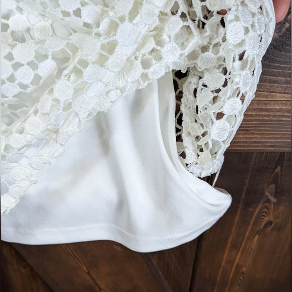 Karl Lagerfeld Paris White Bell Sleeve Eyelet Lace Dress New With Tags SIze 8 - Picture 6 of 14